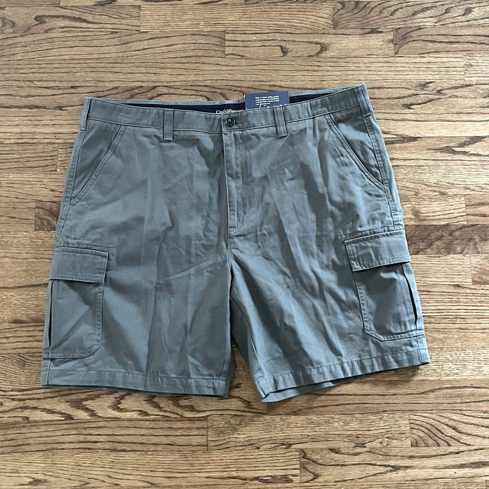 NWT Croft & Barrow Gray Cargo Short - Picture 2 of 4